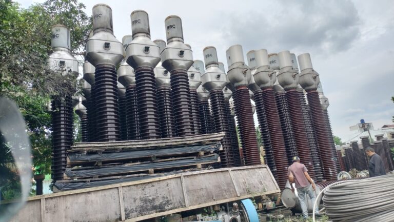 Insulator Tegangan Tinggi (High Voltage) BBC